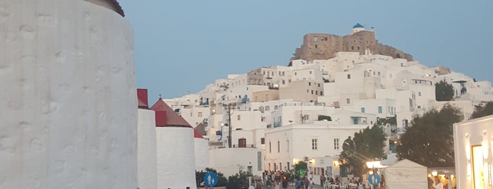 Αγονη Γραμμη is one of Tempat yang Disimpan George.