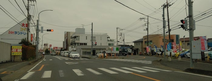 FamilyMart is one of Orte, die Minami gefallen.