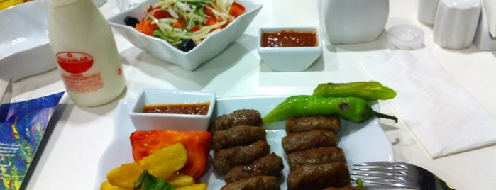 Özcanlar Köfte is one of Gökçe 님이 좋아한 장소.