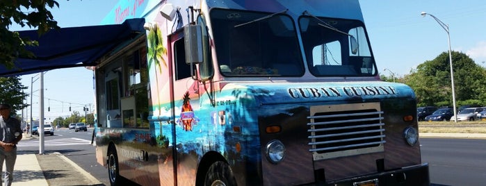 Miami Grill Food Truck is one of South Nassau.