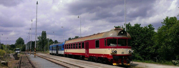 Železniční stanice Ivančice is one of Železniční stanice ČR: Ch-J (4/14).