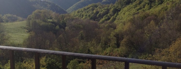 Casa Turisme Rural Etxalde is one of Pirineos.