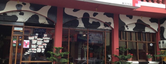 Swiss Bistro is one of Tempat yang Disukai lupas.