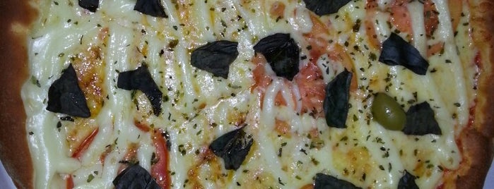 Só Pizzas is one of Melhores pizzas de Campo Grande.