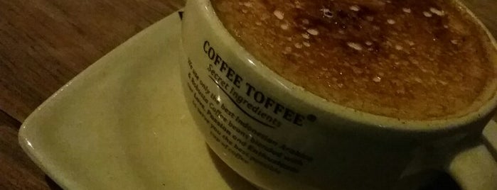 Coffee Toffee is one of Tempat makan.