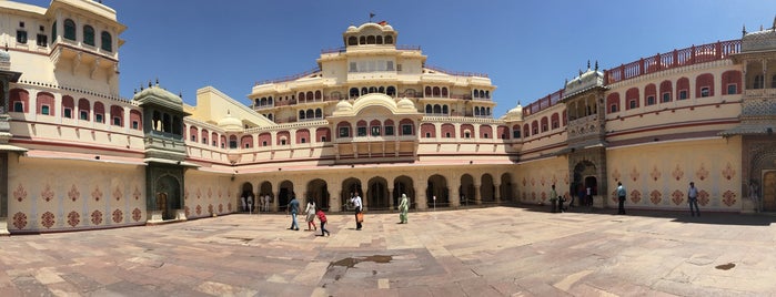 Forts and Palaces in Jaipur