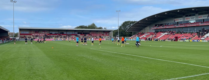 Highbury Stadium is one of イギリス.