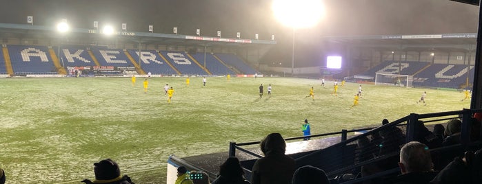 Gigg Lane is one of Louiseさんのお気に入りスポット.