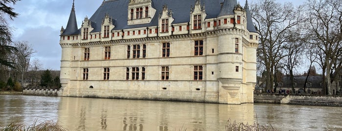 Château d'Azay-le-Rideau is one of Loire.