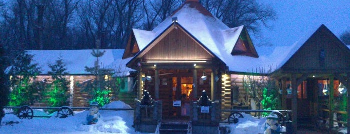 Колиба is one of Cafes and Restaurants in Chernihiv.