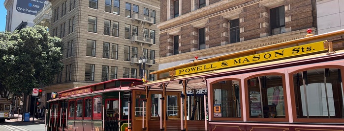 Powell Street Cable Car Turnaround is one of Shannon 님이 저장한 장소.
