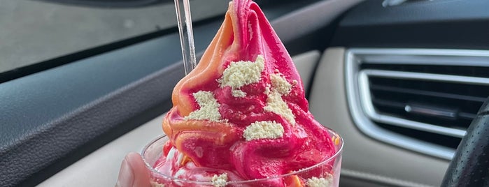 Al Mohannad Ice Cream is one of Jeddah,Makkah.