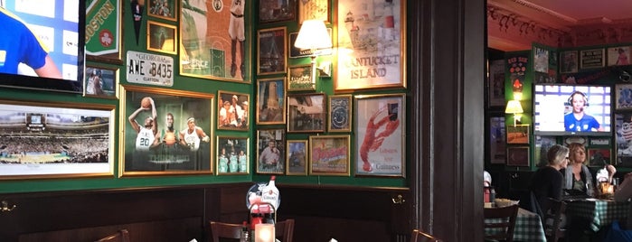 O'Learys is one of Lugares favoritos de Sharon.