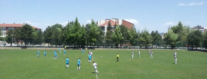Anadolu Üniversitesi Futbol Sahası is one of Lieux qui ont plu à Oğulcan.