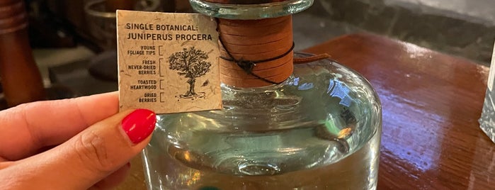 The Mateo's Whisky Bár is one of Inni.