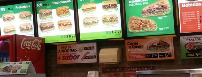 Subway is one of Carlosさんのお気に入りスポット.