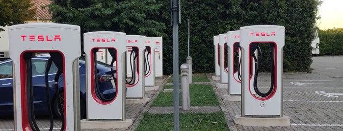 Tesla Supercharger is one of Tesla Superchargers in Italy.