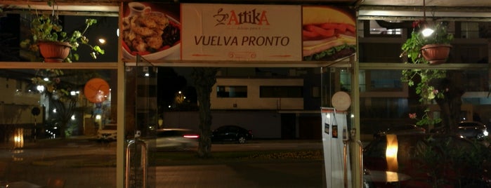 Attika Café is one of ensaladas.