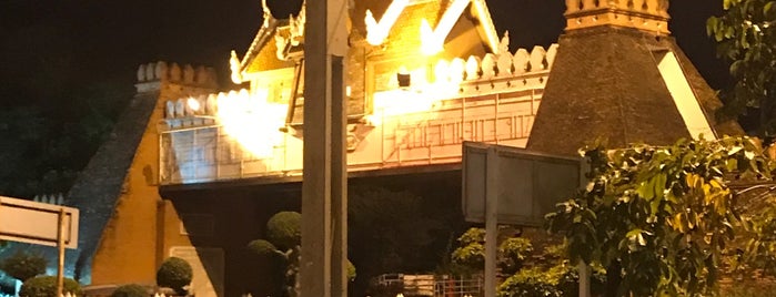 ประตูพลล้าน is one of Nakhon Ratchasima (นครราชสีมา).