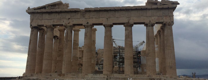 Acropolis of Athens is one of Atina.