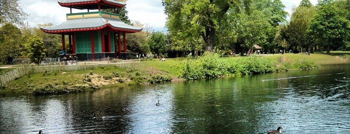 Victoria Park is one of London tourist.