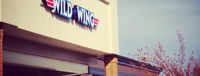 Wild Wing is one of สถานที่ที่ Dan ถูกใจ.