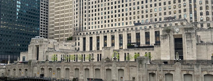 West Loop is one of Chicago Neighborhoods.