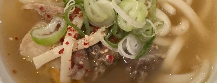 ホルモン酒場 焼酎家「わ」 is one of Restaurant/Yakiniku Sukiyaki Steak.