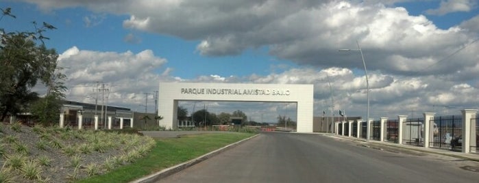 Parque Industrial Amistad Bajio is one of สถานที่ที่ Jose ถูกใจ.