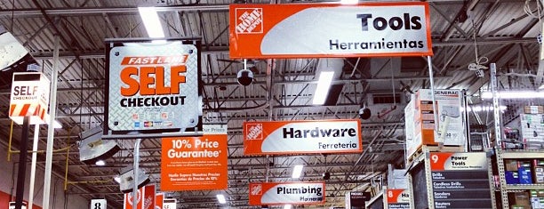 The Home Depot is one of Lugares favoritos de Mike.