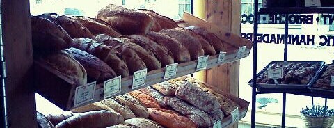 Terra Momo Bread Company is one of Orte, die Yasemin gefallen.