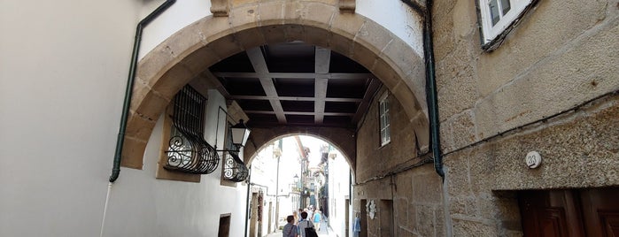 Arco de Guimarães is one of Portugal geral.