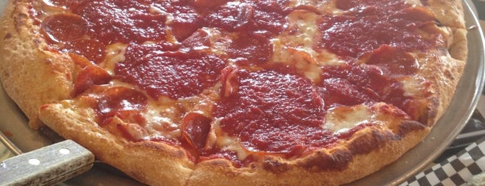 Big Louie's Pizzeria is one of The 15 Best Places for Pizza in Fort Lauderdale.