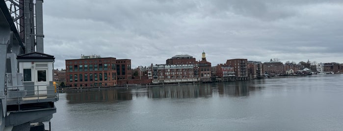Portsmouth, NH is one of Chris : понравившиеся места.