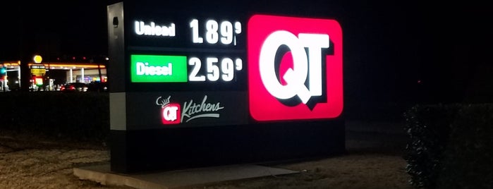 QuikTrip is one of สถานที่ที่ Bill ถูกใจ.