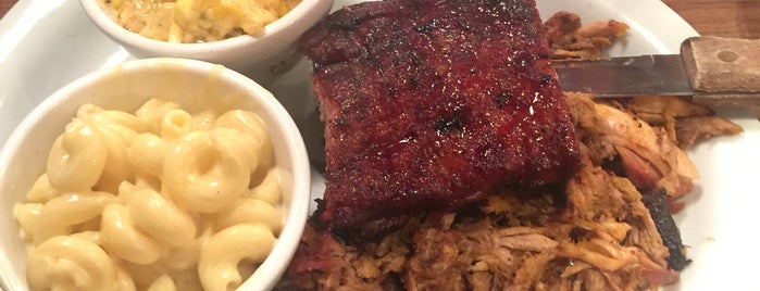 Lakewood Smokehouse is one of * Gr8 BBQ Spots - Dallas / Ft Worth Area.