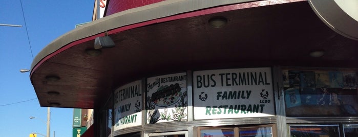 The Bus Terminal Family Restaurant is one of Mercaditos y lugares del barrio.