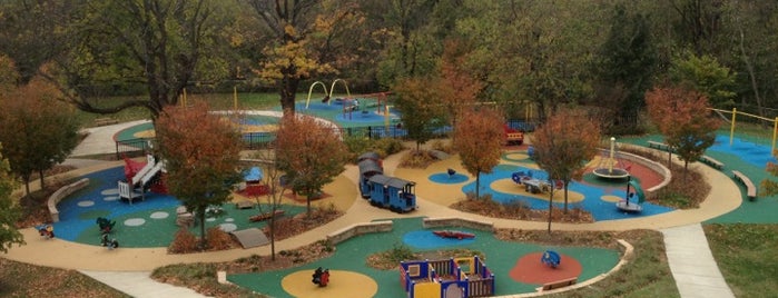 Smith Memorial Playground & Playhouse is one of Philly Kids.
