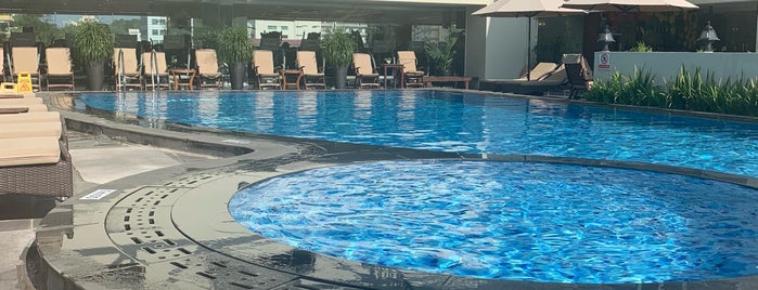 Rooftop Pool @ The Rex Hotel is one of Must-visit Burger Joints in Ho Chi Minh City.