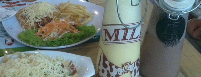 Momo Milk is one of Kuliner Bogor.