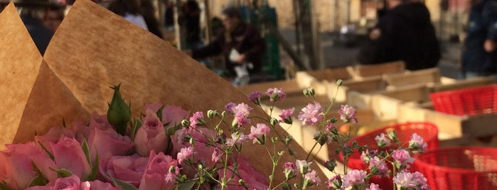 Marché des Lices is one of Jas' favorite urban sites.