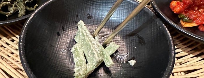 산이화 is one of Goyang-si 고양시.