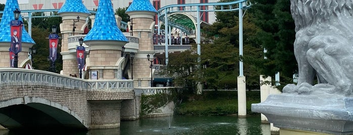 LOTTE World Adventure South Gate (남문) is one of Seoul.