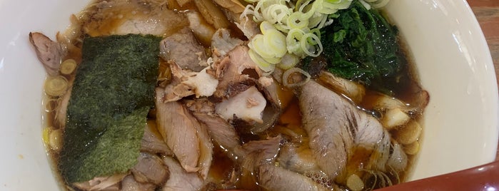 ラーメンめんくま is one of 麺 食わせろψ(｀∇´)ψ.