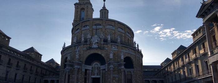 Teatro de La Laboral is one of Gijon.