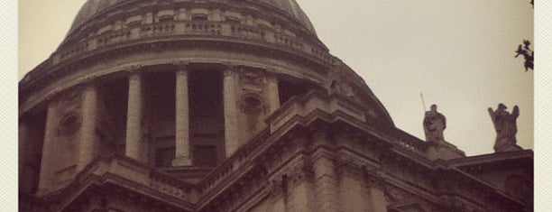 St Paul's Cathedral is one of To go in London.
