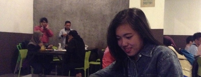 Gotri is one of Eating around Surabaya.