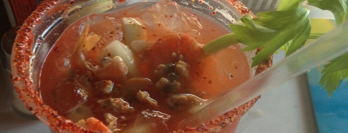 Punto Mar is one of Mariscos.