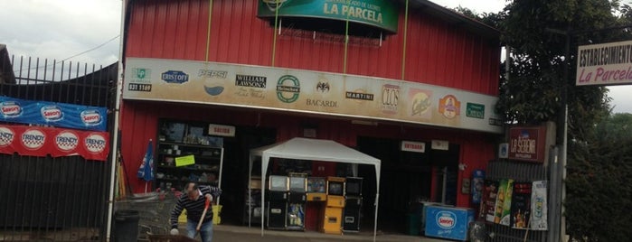 La Parcela is one of Locais curtidos por Mario.