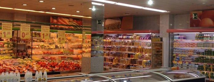 Simply Market is one of Lugares favoritos de Cristina.
